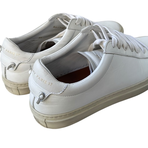 Givenchy  White Leather Low Top Sneakers EU 36 / US 6 - Women. - Picture 6 of 16